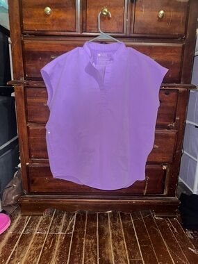 Figs Lavender Cap-Sleeve Tunic Top with Zamora joggers SCRUB SET